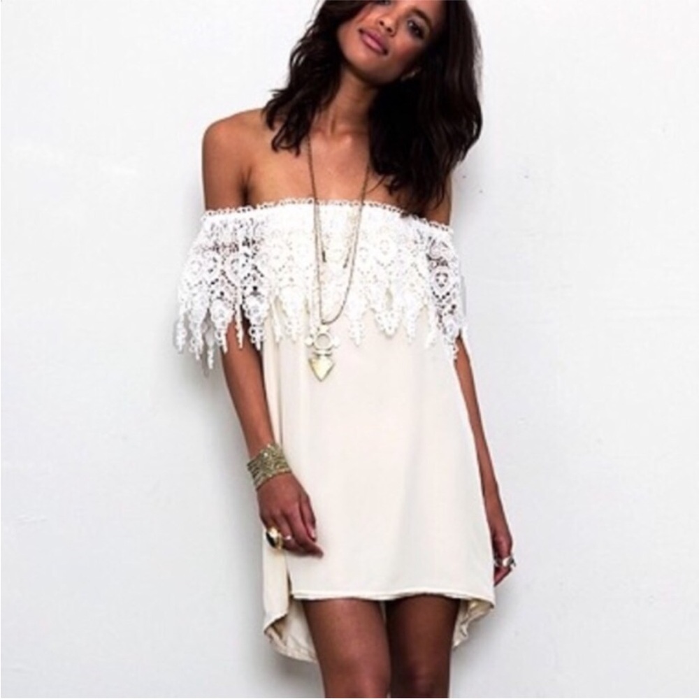 Stone Cold Fox Lace Hem Strapless Mini Dress XL